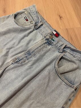 Vintage 1998 Tommy Hilfiger Light Wash Relaxed Men’s Jeans